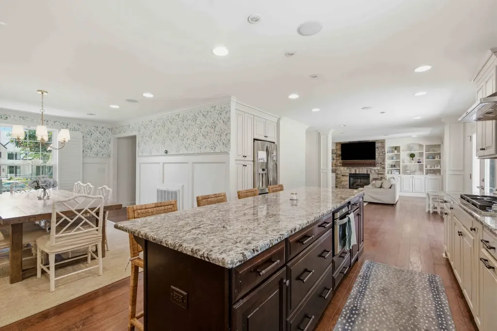 5212 Williamsburg Road Brentwood TN 37027
