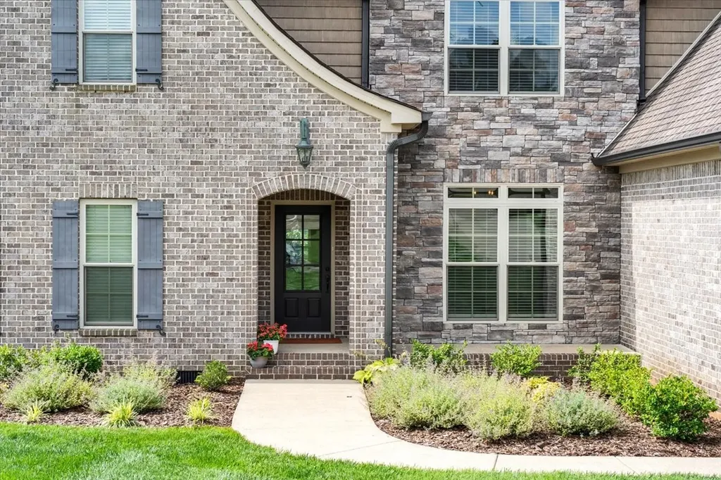 621 Tybarber Avenue Murfreesboro TN 37129