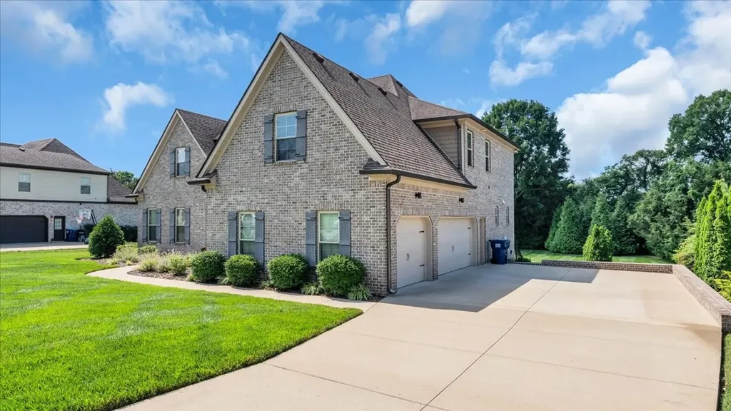 621 Tybarber Avenue Murfreesboro TN 37129