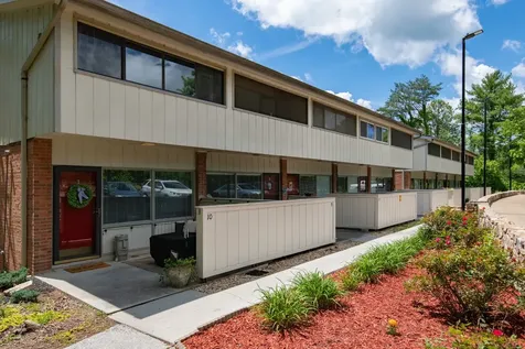 2806 Suncrest Road Pigeon Forge TN 37863