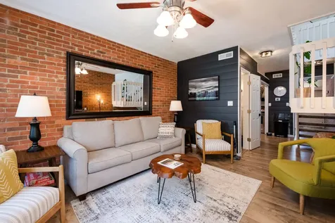 2806 Suncrest Road Pigeon Forge TN 37863