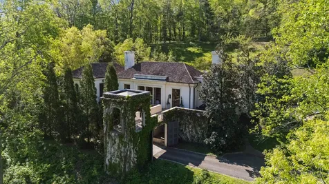 1500 Chickering Road Nashville TN 37215