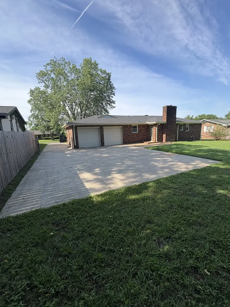 529 Des Moines Drive Hermitage TN 37076