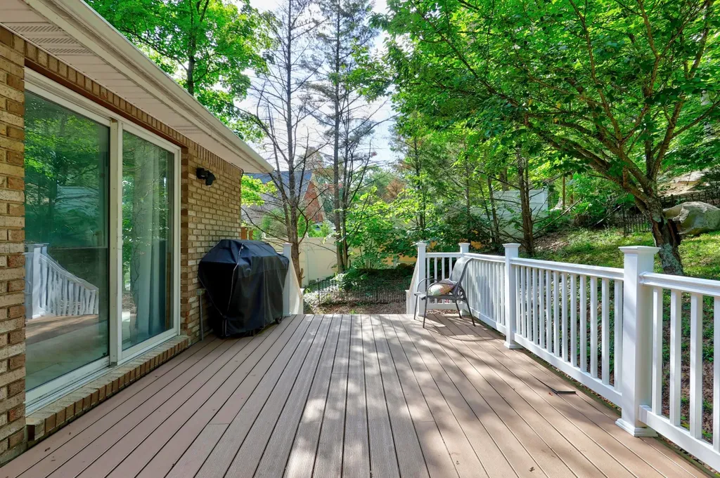 1650 N Plantation Drive Cookeville TN 38506