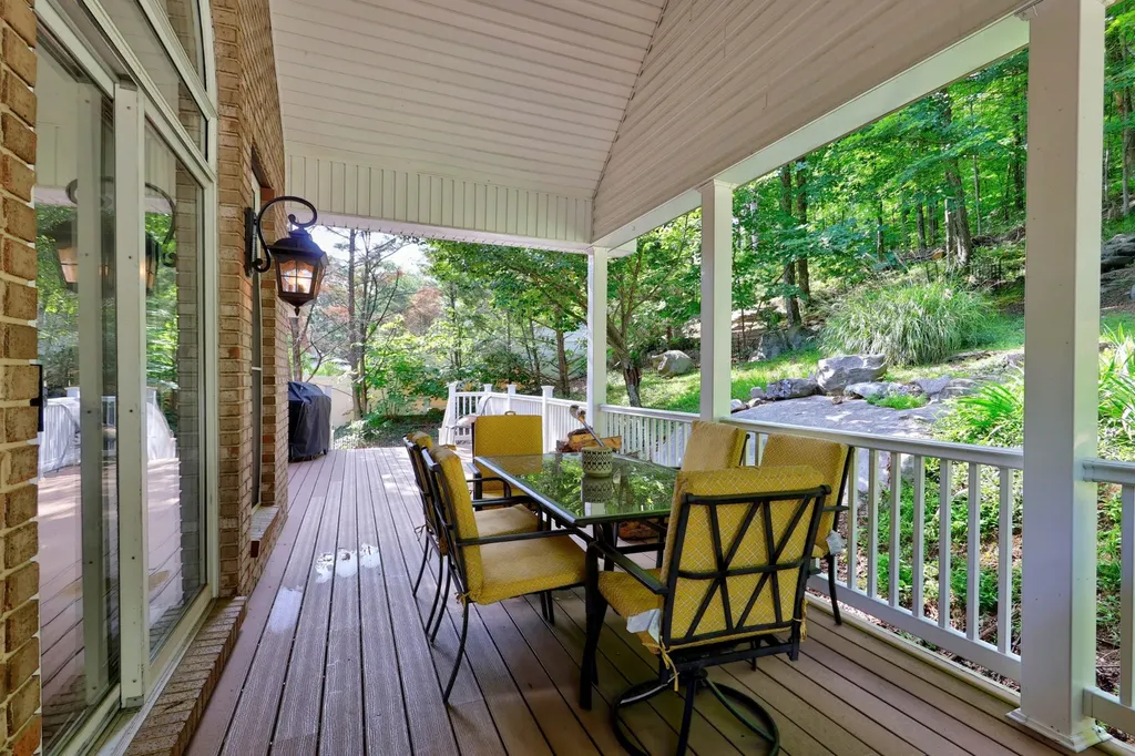 1650 N Plantation Drive Cookeville TN 38506