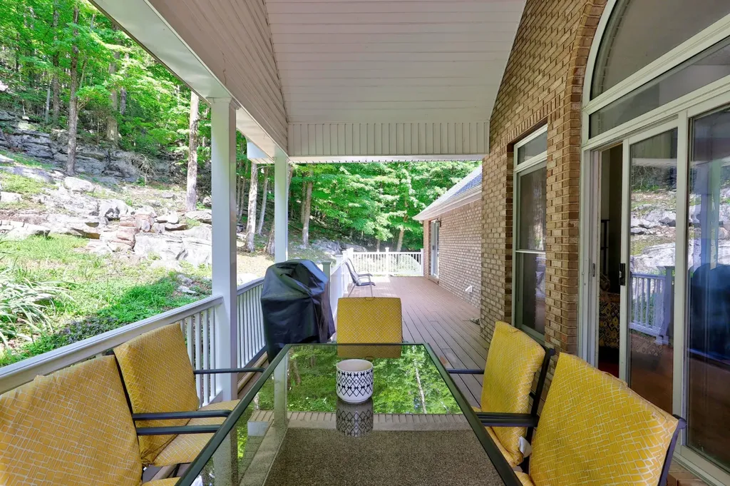 1650 N Plantation Drive Cookeville TN 38506