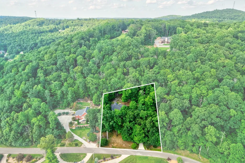 1650 N Plantation Drive Cookeville TN 38506