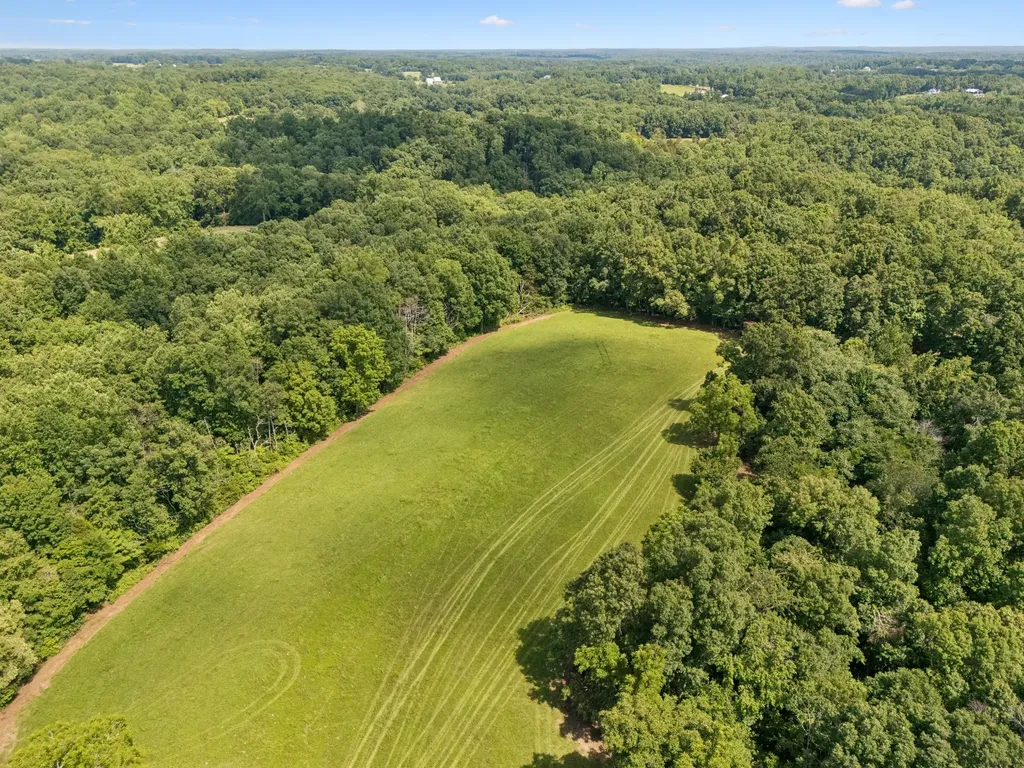 7700 Daugherty Capley Road Bon Aqua TN 37025