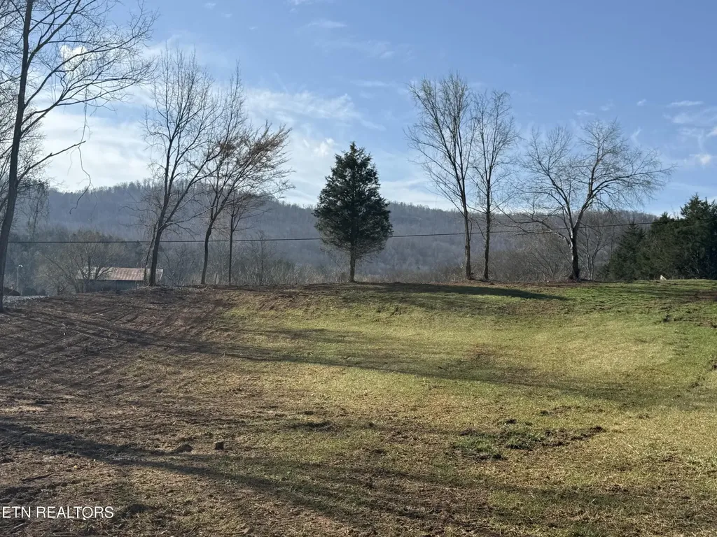 1561 Cane Creek-cummingsville Road Sparta TN 38583