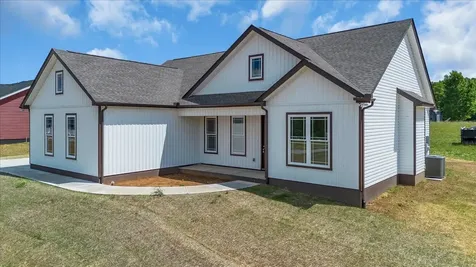 1501 Smartt Station Road Morrison TN 37357
