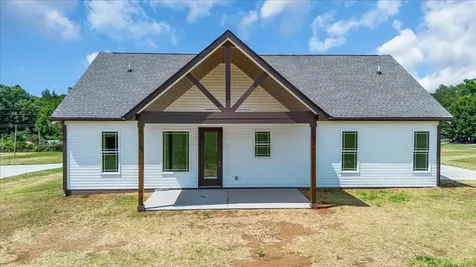 1501 Smartt Station Road Morrison TN 37357