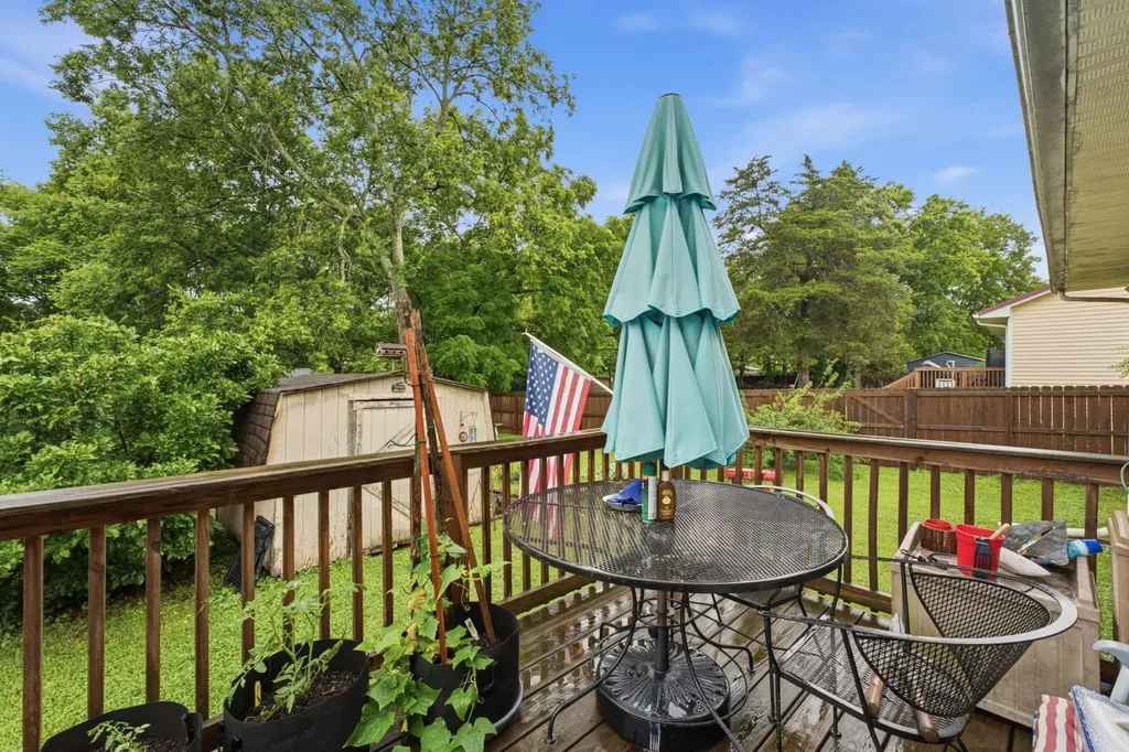 103 Earnhart Street Shelbyville TN 37160