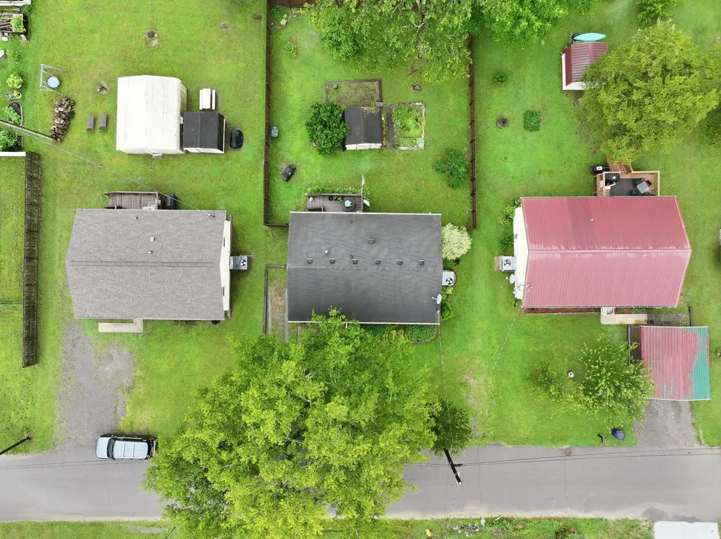 103 Earnhart Street Shelbyville TN 37160