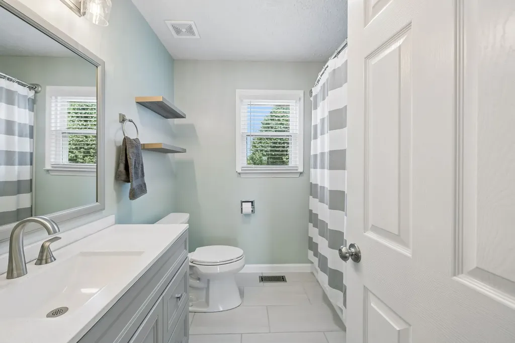 1423 Hilltop Drive Mount Juliet TN 37122