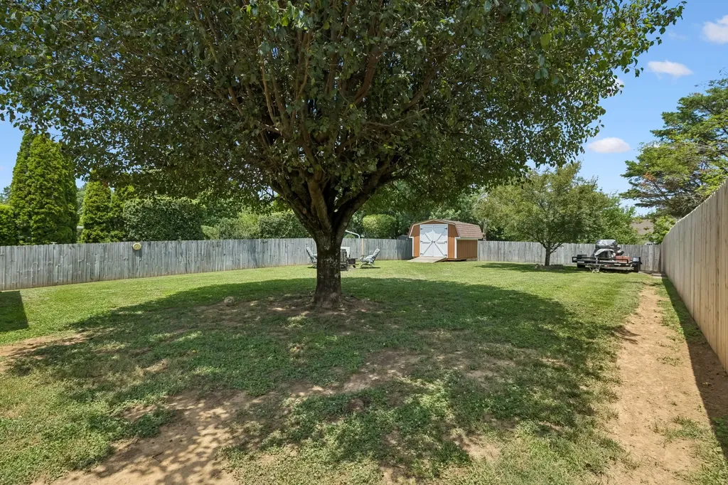 1423 Hilltop Drive Mount Juliet TN 37122
