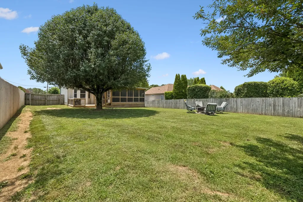1423 Hilltop Drive Mount Juliet TN 37122