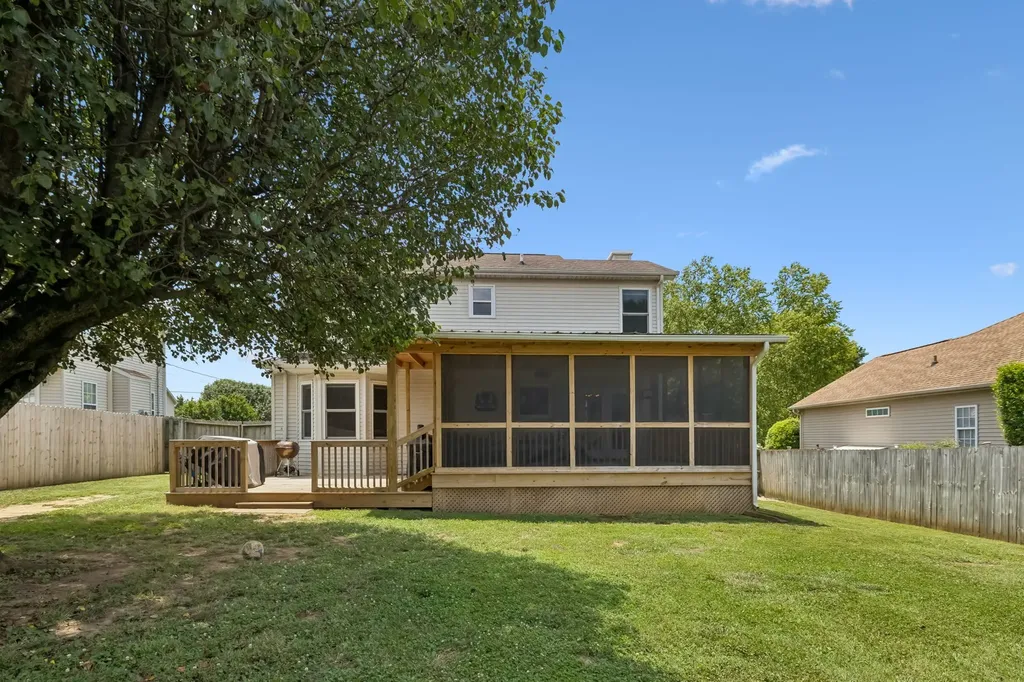 1423 Hilltop Drive Mount Juliet TN 37122