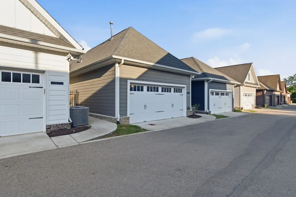 2027 Moultrie Circle Franklin TN 37064