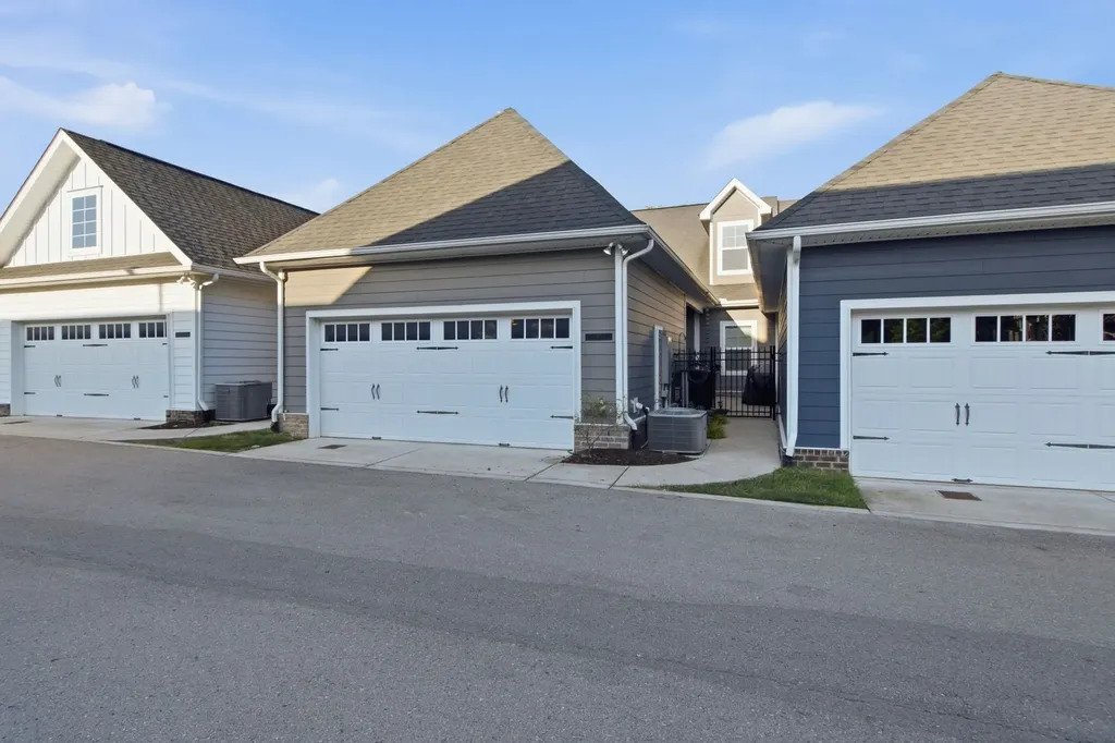 2027 Moultrie Circle Franklin TN 37064
