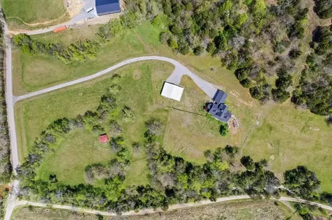 216 Old Wolf Hill Road Bethpage TN 37022