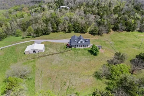 216 Old Wolf Hill Road Bethpage TN 37022