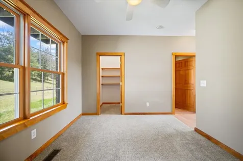 216 Old Wolf Hill Road Bethpage TN 37022