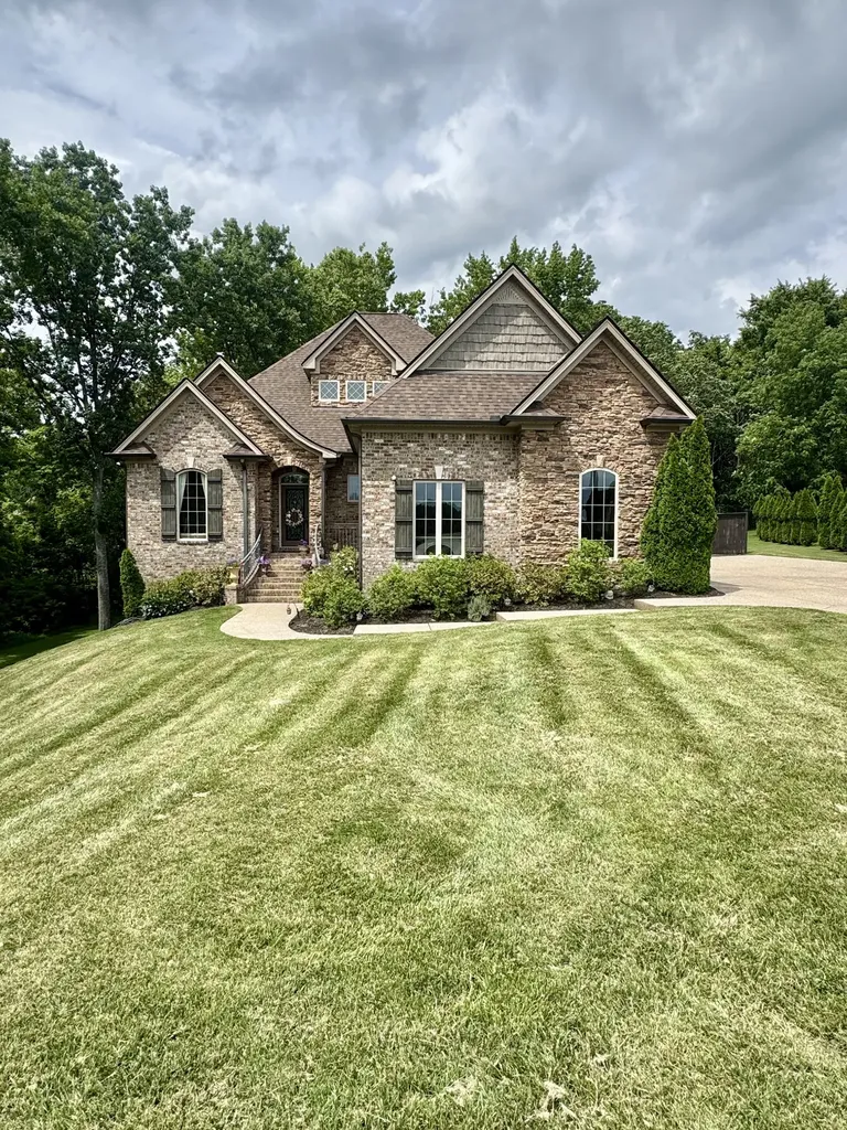 428 Acacia Grove Lane Lebanon TN 37087