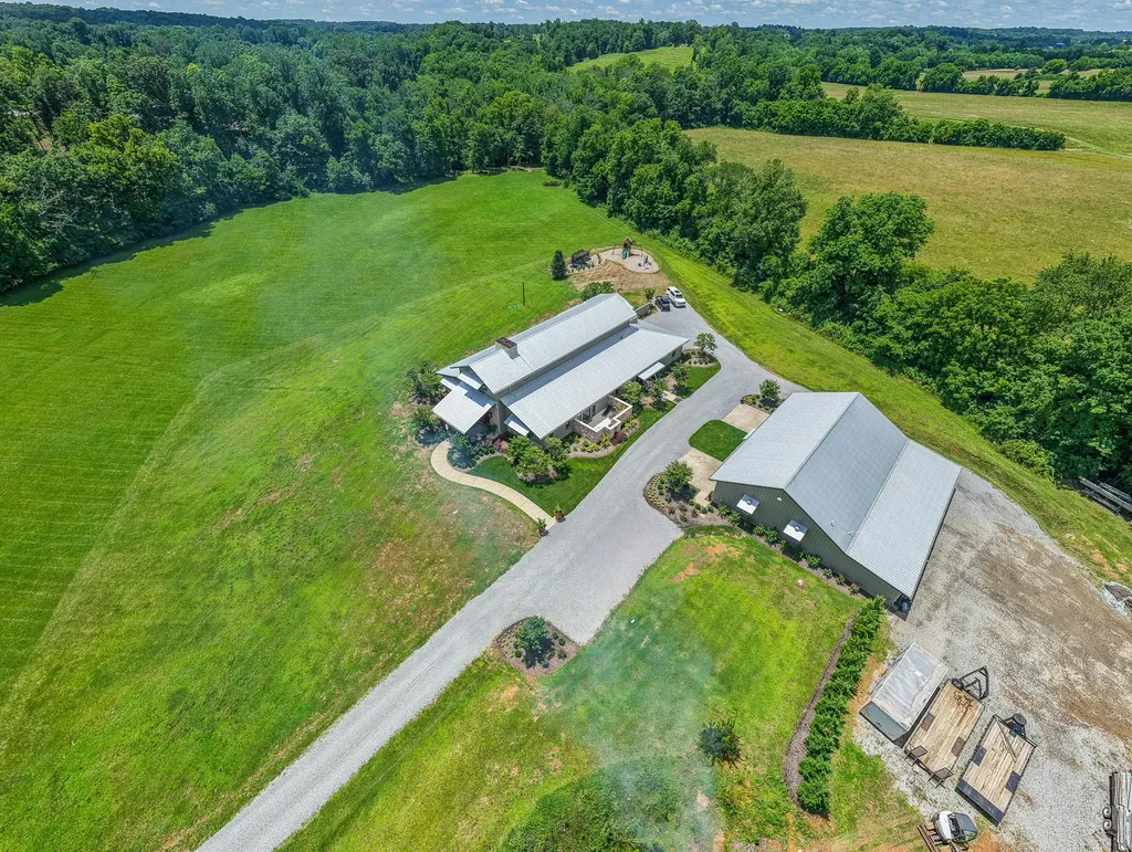 1213 Rock Church Road Dickson TN 37055