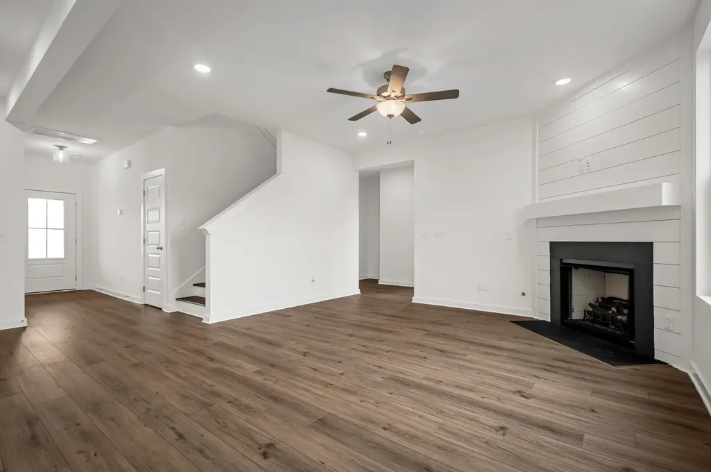 8266 Netterfield Drive White House TN 37188