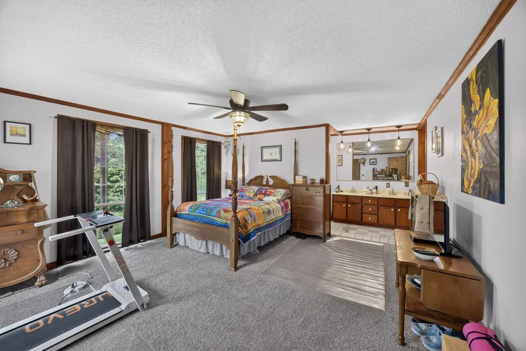 11393 Cookeville Boat Dock Road Baxter TN 38544