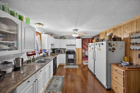 11393 Cookeville Boat Dock Road Baxter TN 38544