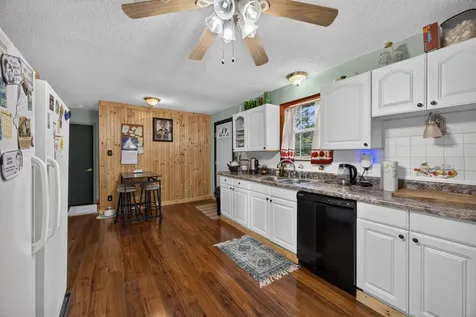 11393 Cookeville Boat Dock Road Baxter TN 38544