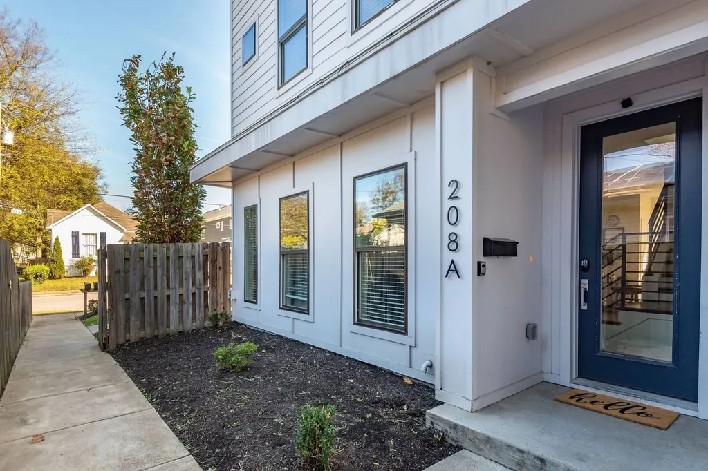 208 Myrtle Street Nashville TN 37206