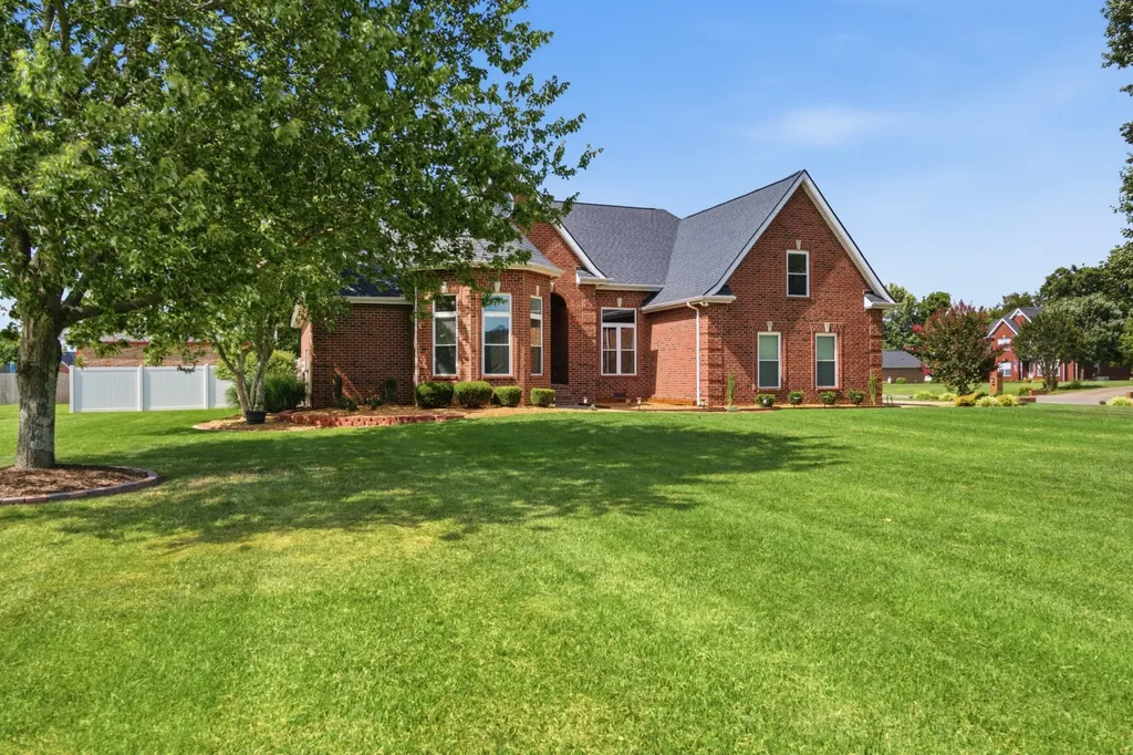 102 Copperas Court Murfreesboro TN 37128