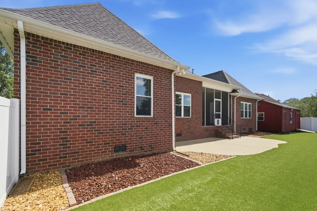102 Copperas Court Murfreesboro TN 37128
