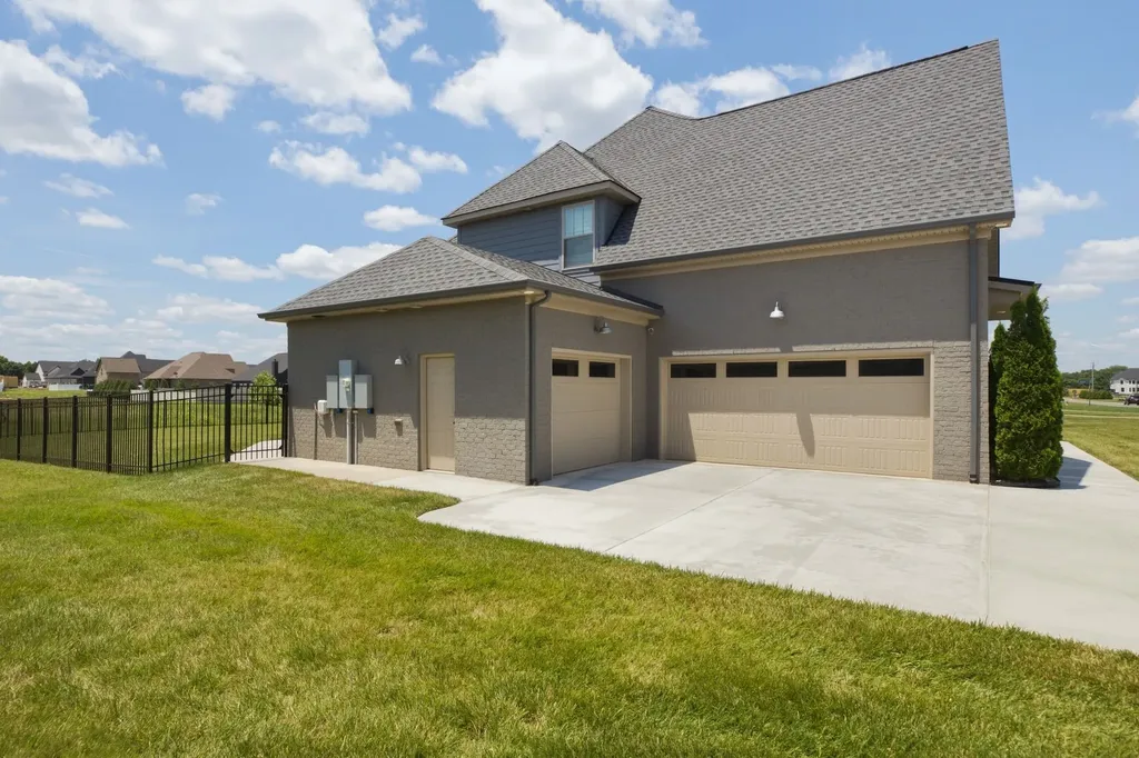 3705 Carriage Drive Murfreesboro TN 37128