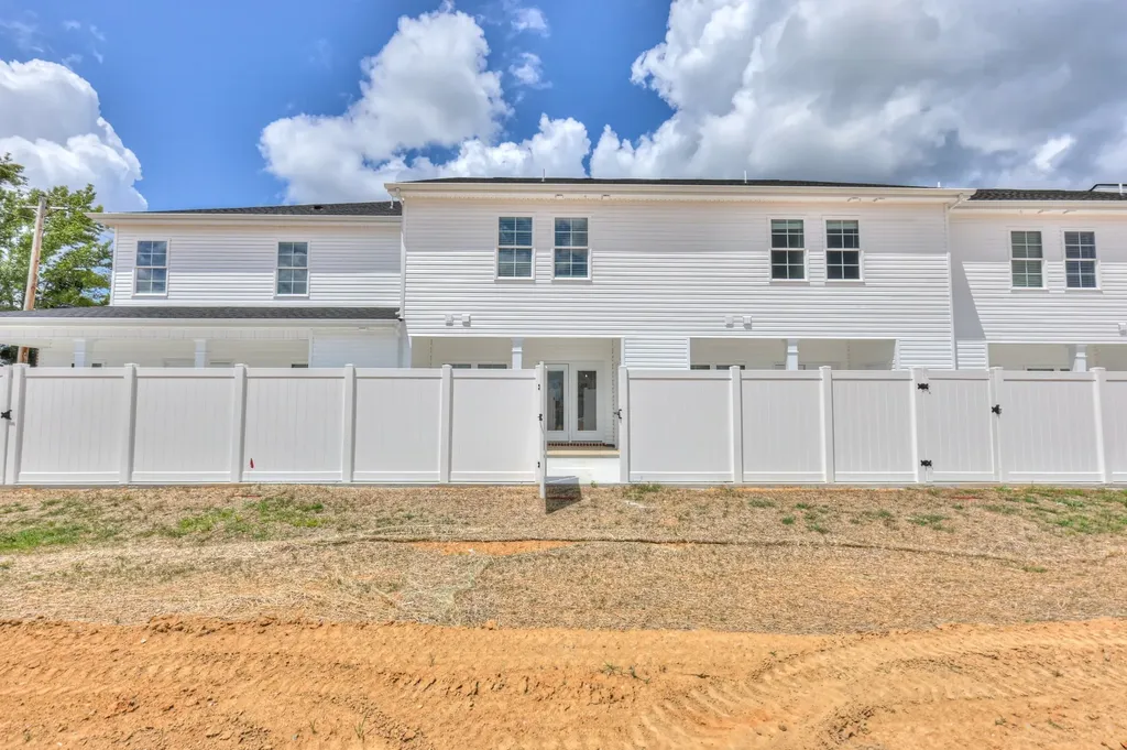 27 Hardwood Road Tullahoma TN 37388