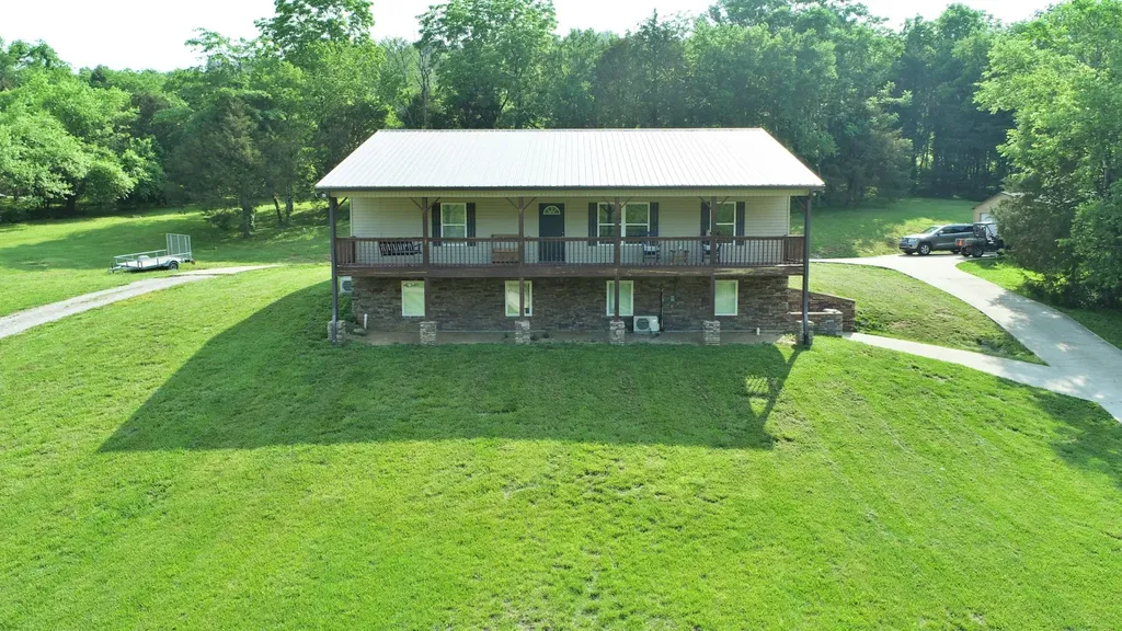 1000 Glasgow Branch Road Hartsville TN 37074