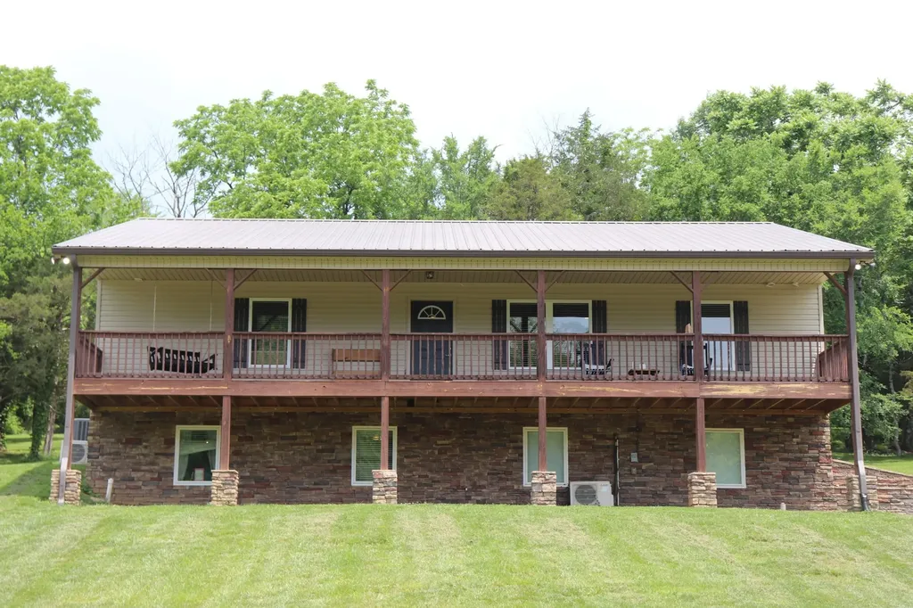 1000 Glasgow Branch Road Hartsville TN 37074