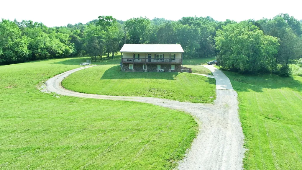 1000 Glasgow Branch Road Hartsville TN 37074