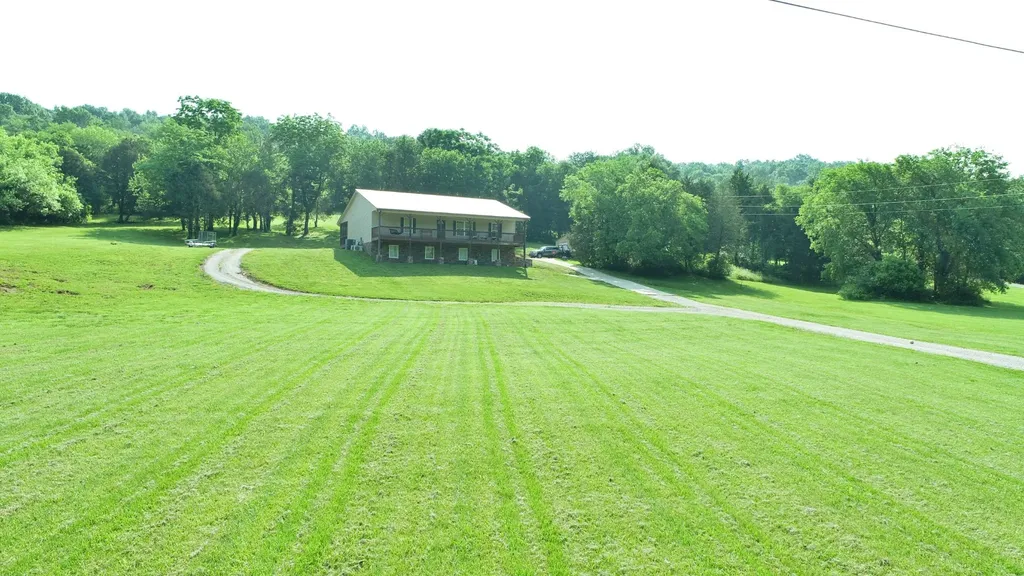 1000 Glasgow Branch Road Hartsville TN 37074