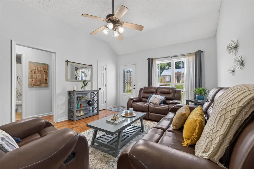 1520 Brick Drive Nashville TN 37207