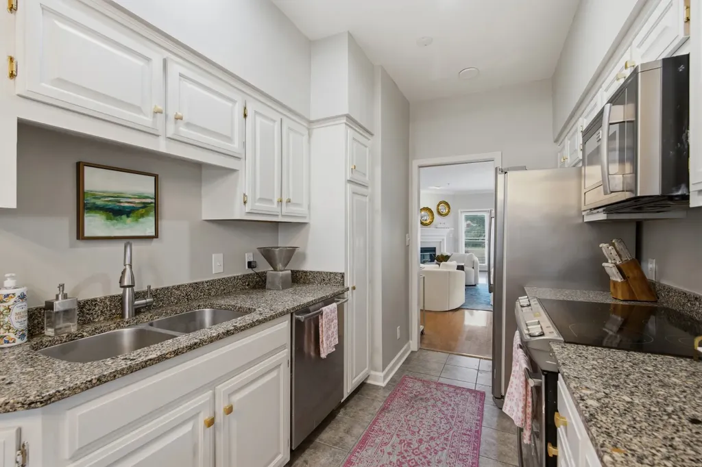 3818 West End Avenue Nashville TN 37205