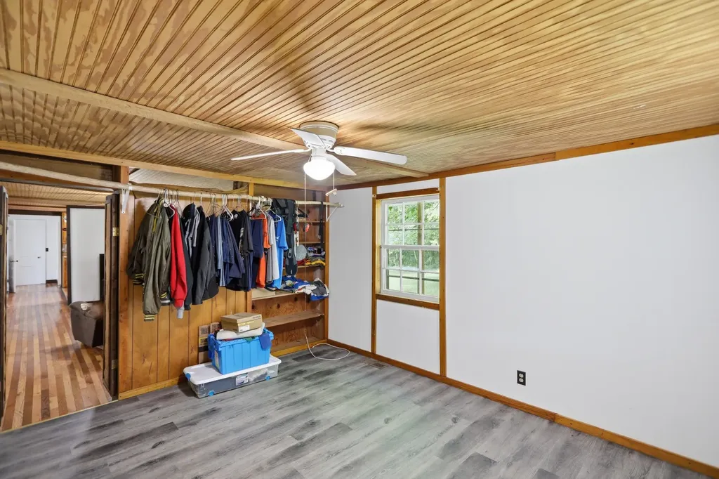 120 Bradley Lane Cottontown TN 37048