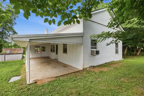 120 Bradley Lane Cottontown TN 37048
