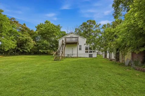 120 Bradley Lane Cottontown TN 37048
