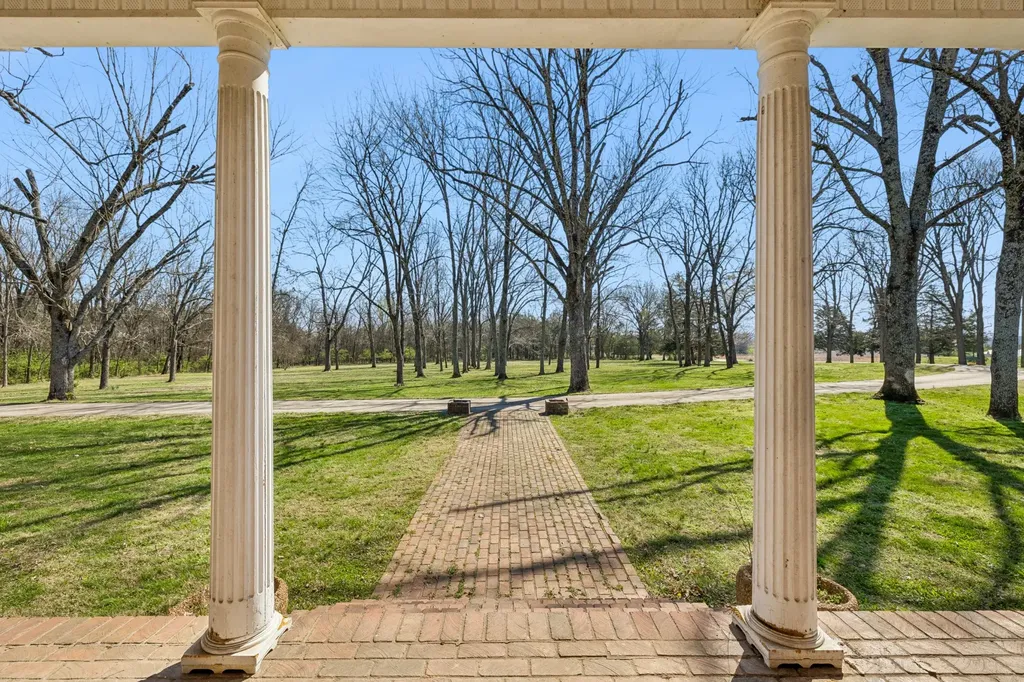 1929 Hickory Ridge Road Lebanon TN 37087
