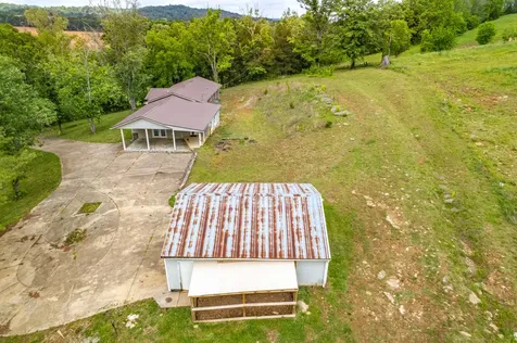 4187 Booker Farm Road Hampshire TN 38461