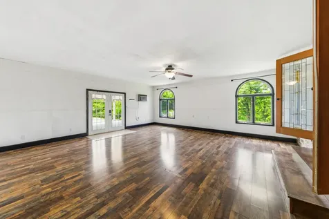 4187 Booker Farm Road Hampshire TN 38461