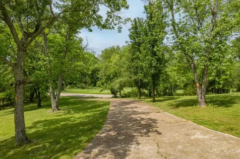 4187 Booker Farm Road Hampshire TN 38461